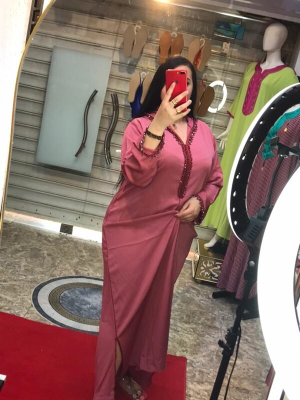 WhatsApp Image 2025-05-17 at 17.51.13 👑👑 مودال جلابة كلاس 🔥 بتنبات.والمرجان🔥 👑👑 موداااال عيادي بامتياز ♥️ مودال نتاع بازارالملكي 👑